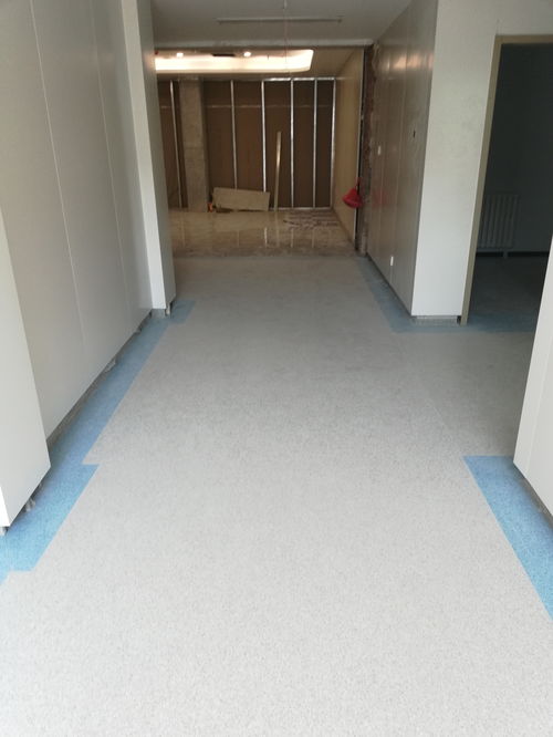 塑胶地板 弹性地板施工报价中需要特别注意 了解的事项